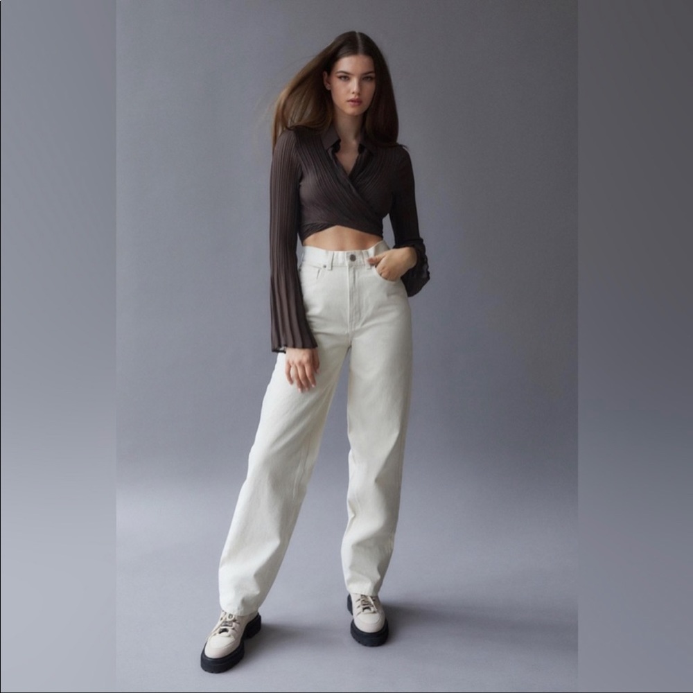 BDG Vintage Feel High Waisted Baggy Jeans Cream 25